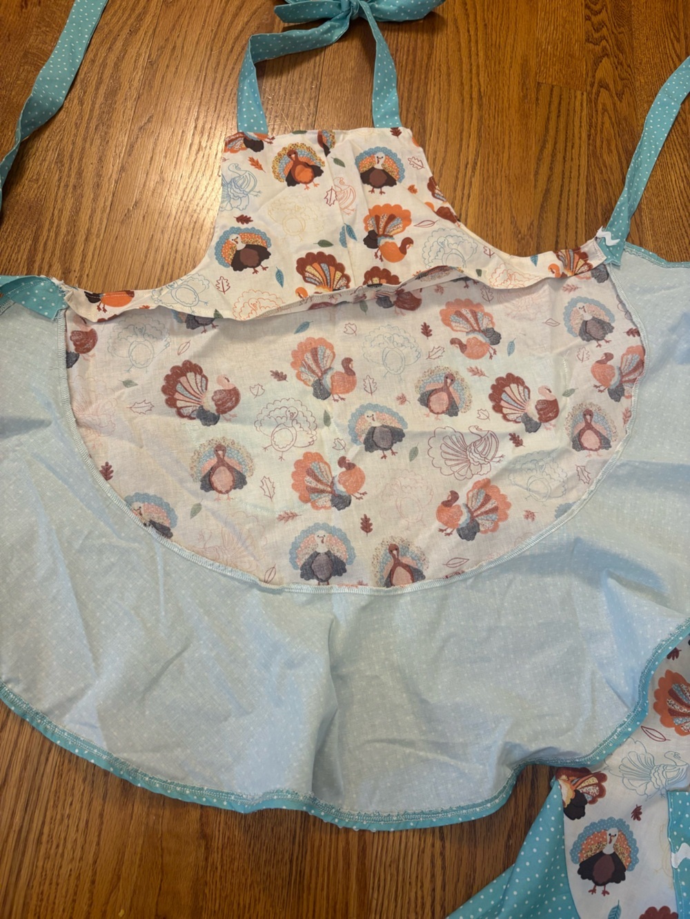 Handmade Mother Daughter Matching Ruffle Thanksgiving Aprons - Picture 5 of 7